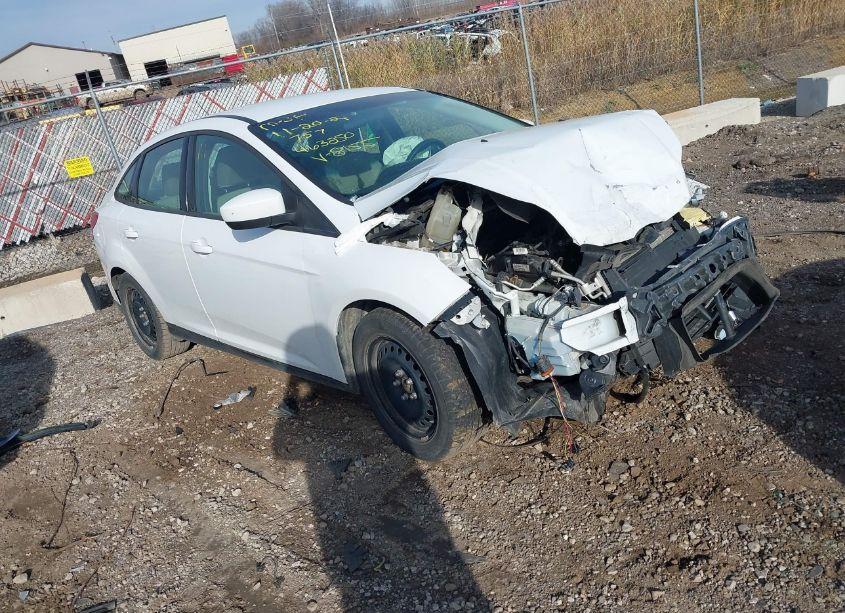2012 Ford Focus SE (VIN 1FAHP3F26CL428155) main photo