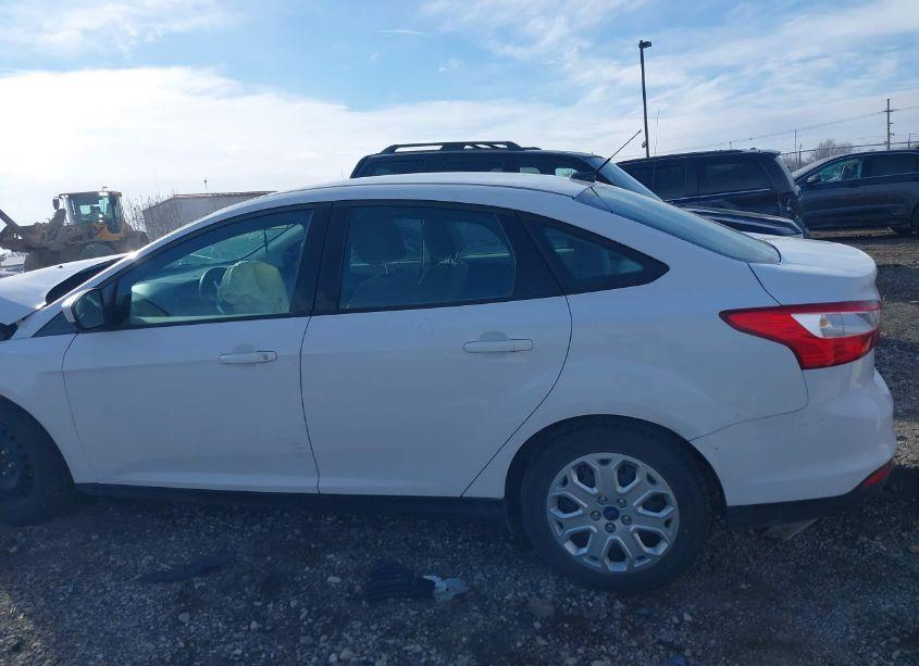 Photo 15 of 2012 Ford Focus SE (VIN 1FAHP3F26CL428155)