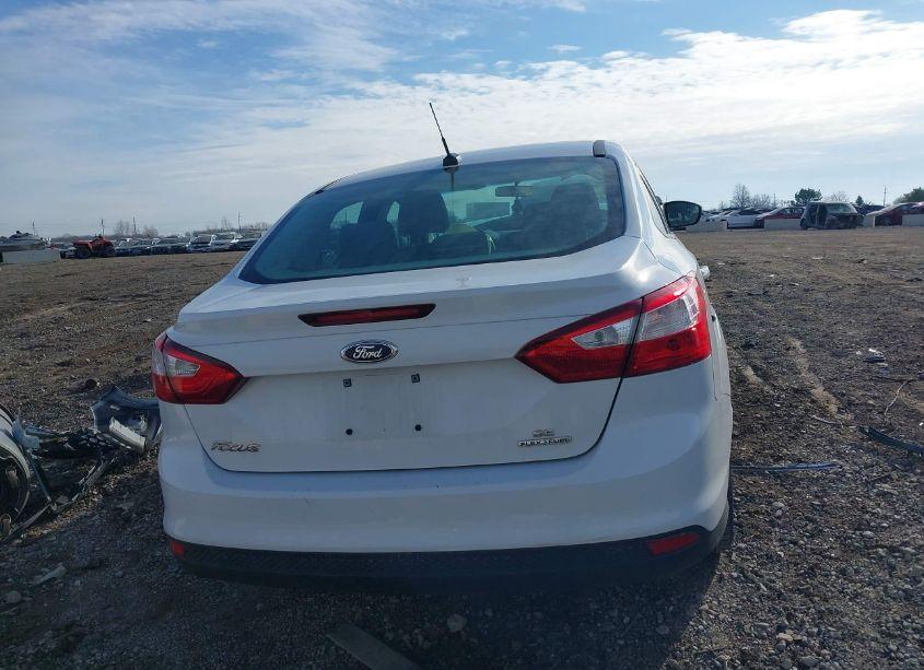 Photo 17 of 2012 Ford Focus SE (VIN 1FAHP3F26CL428155)