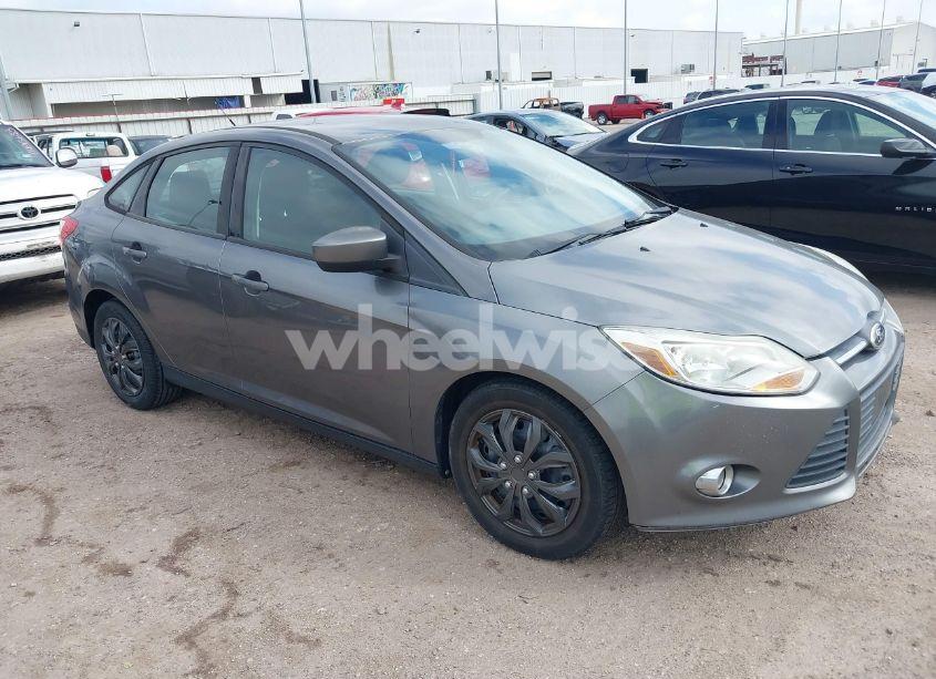 2012 Ford Focus SE (VIN 1FAHP3F26CL428687) main photo