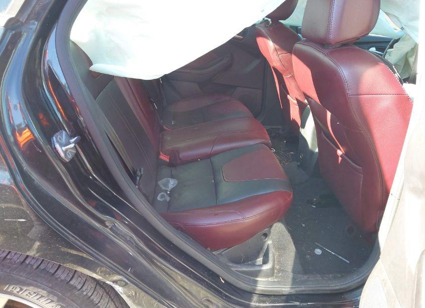 Photo 8 of 2012 Ford Focus SE (VIN 1FAHP3F26CL433081)