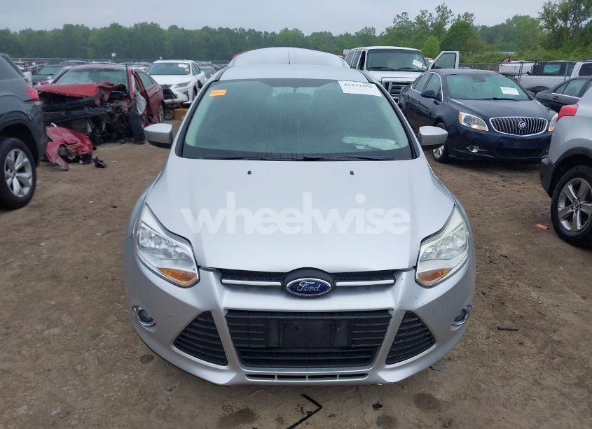 Photo 12 of 2012 Ford Focus SE (VIN 1FAHP3F26CL434649)
