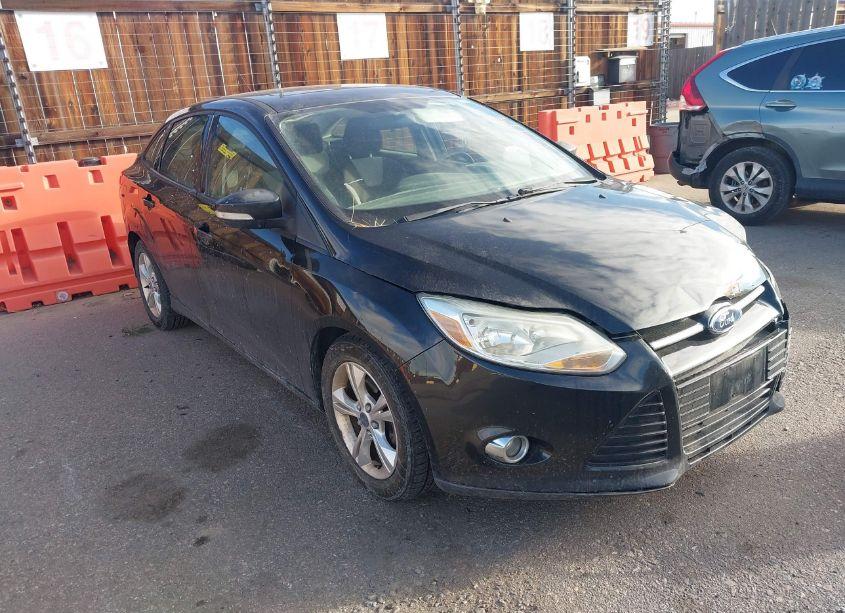 2012 Ford Focus SE (VIN 1FAHP3F26CL451158) main photo