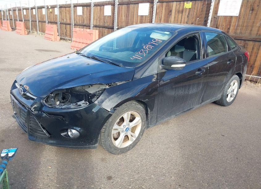 Photo 2 of 2012 Ford Focus SE (VIN 1FAHP3F26CL451158)
