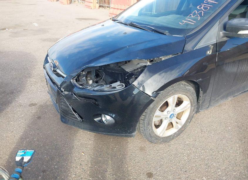 Photo 6 of 2012 Ford Focus SE (VIN 1FAHP3F26CL451158)