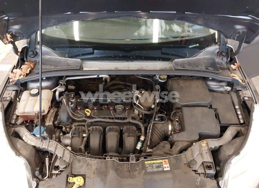 Photo 10 of 2012 Ford Focus SE (VIN 1FAHP3F26CL466274)