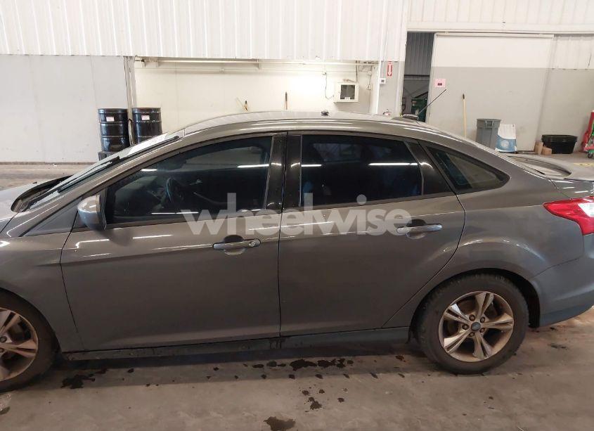 Photo 14 of 2012 Ford Focus SE (VIN 1FAHP3F26CL466274)