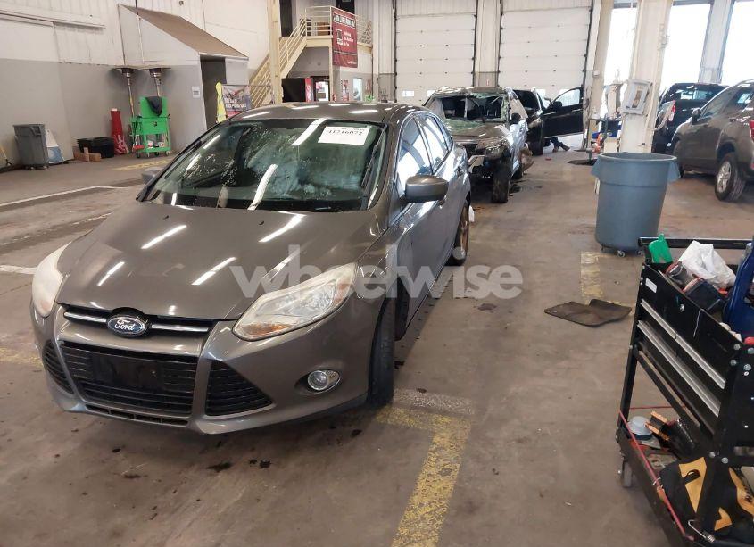 Photo 2 of 2012 Ford Focus SE (VIN 1FAHP3F26CL466274)