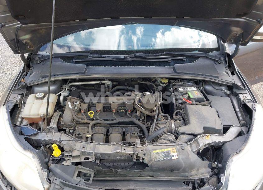 Photo 10 of 2012 Ford Focus SE (VIN 1FAHP3F26CL478487)