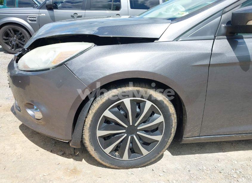 Photo 16 of 2012 Ford Focus SE (VIN 1FAHP3F26CL478487)