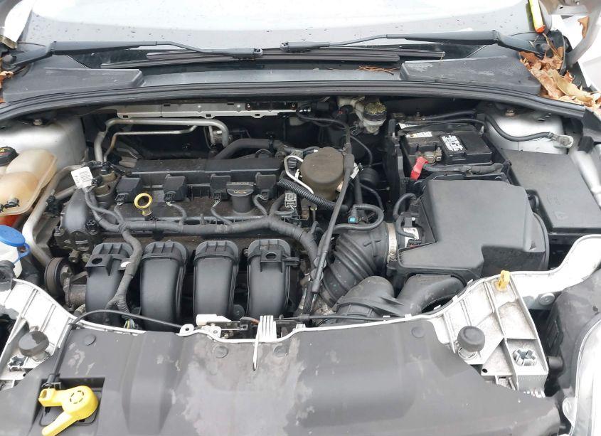 Photo 10 of 2012 Ford Focus SE (VIN 1FAHP3F27CL197072)