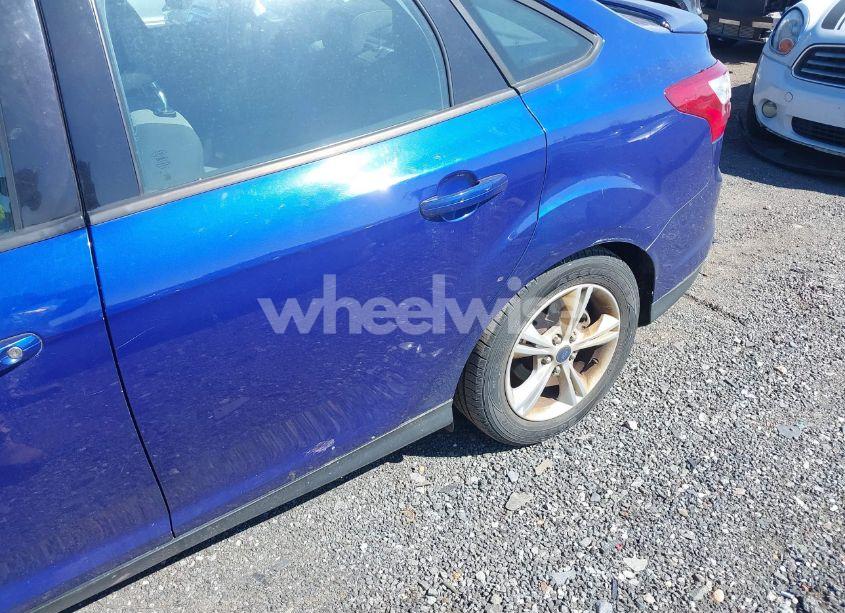 Photo 6 of 2012 Ford Focus SE (VIN 1FAHP3F27CL248182)