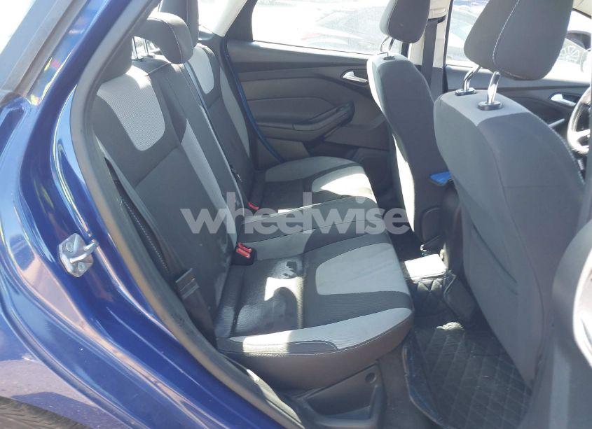 Photo 8 of 2012 Ford Focus SE (VIN 1FAHP3F27CL248182)