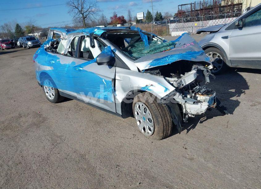 2012 Ford Focus SE (VIN 1FAHP3F27CL261725) main photo