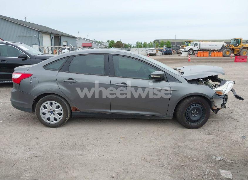 Photo 14 of 2012 Ford Focus SE (VIN 1FAHP3F27CL319509)