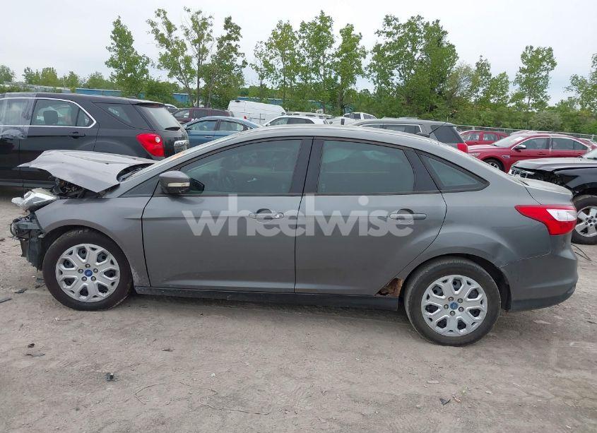Photo 15 of 2012 Ford Focus SE (VIN 1FAHP3F27CL319509)