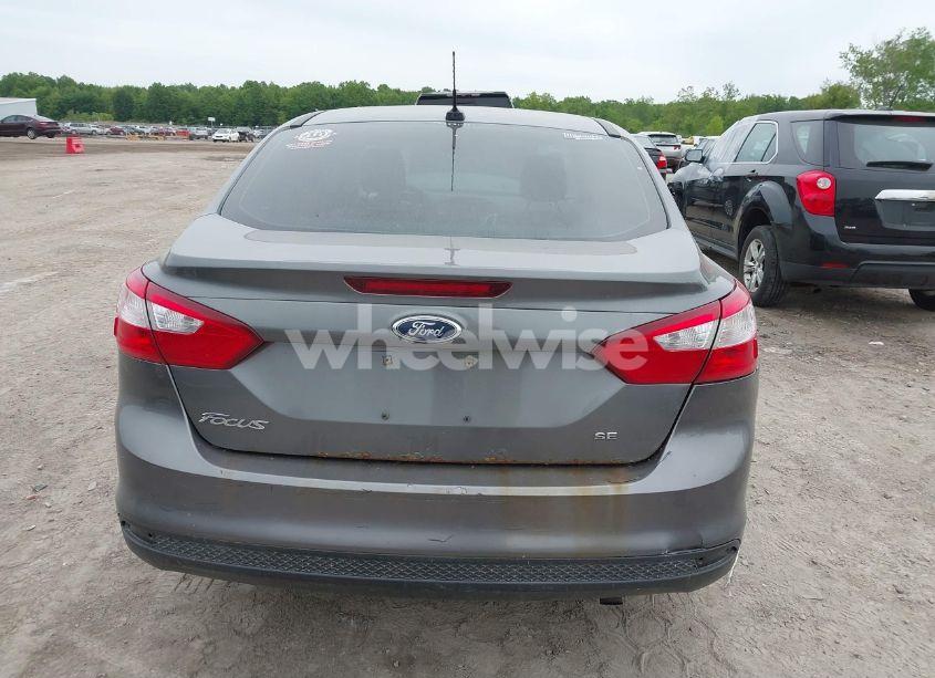 Photo 17 of 2012 Ford Focus SE (VIN 1FAHP3F27CL319509)