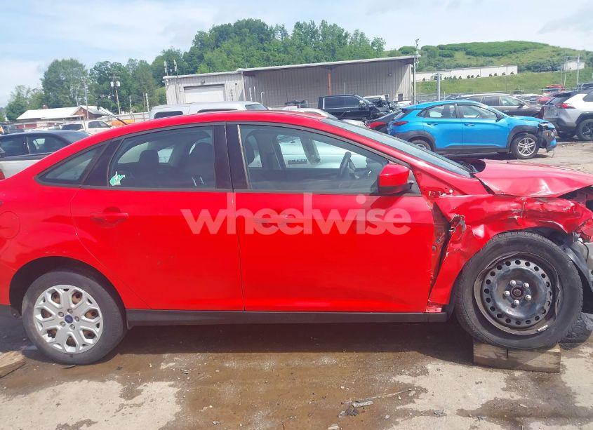 Photo 14 of 2012 Ford Focus SE (VIN 1FAHP3F27CL414653)