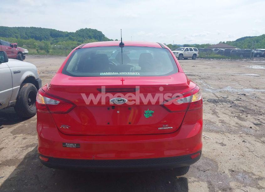 Photo 17 of 2012 Ford Focus SE (VIN 1FAHP3F27CL414653)