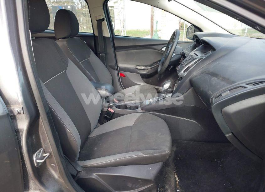 Photo 5 of 2012 Ford Focus SE (VIN 1FAHP3F27CL464968)