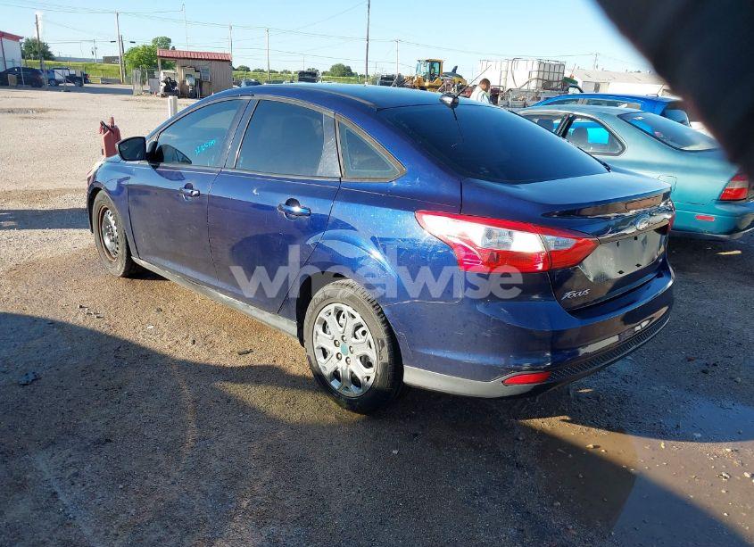 Photo 3 of 2012 Ford Focus SE (VIN 1FAHP3F28CL126091)