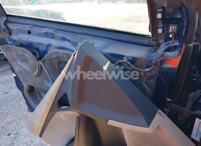 Photo 6 of 2012 Ford Focus SE (VIN 1FAHP3F28CL126091)