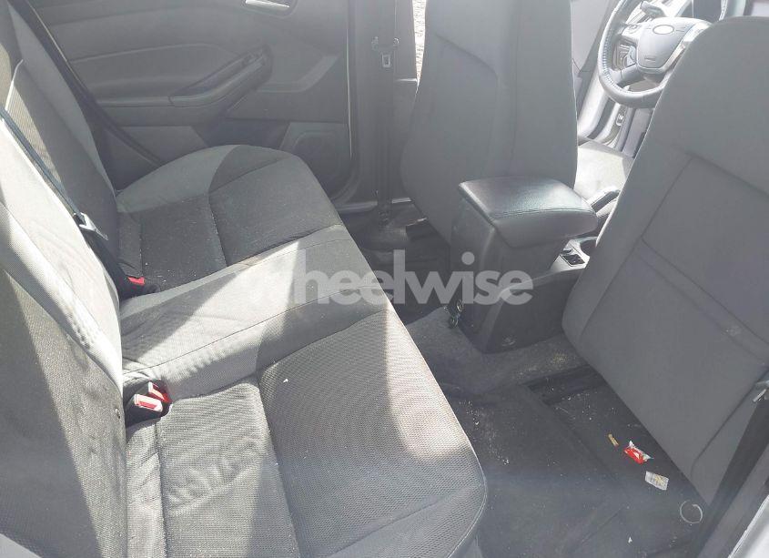 Photo 8 of 2012 Ford Focus SE (VIN 1FAHP3F28CL137804)