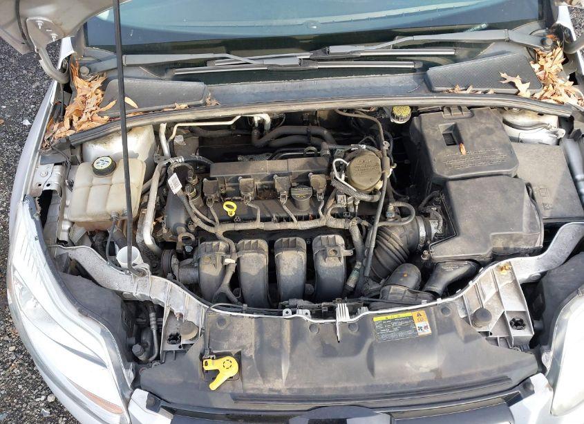 Photo 10 of 2012 Ford Focus SE (VIN 1FAHP3F28CL181009)