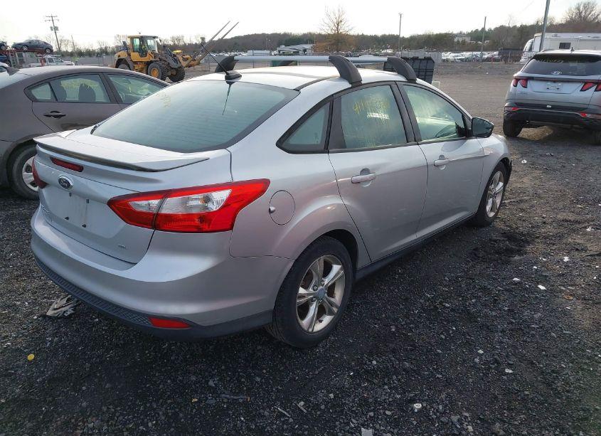 Photo 4 of 2012 Ford Focus SE (VIN 1FAHP3F28CL181009)