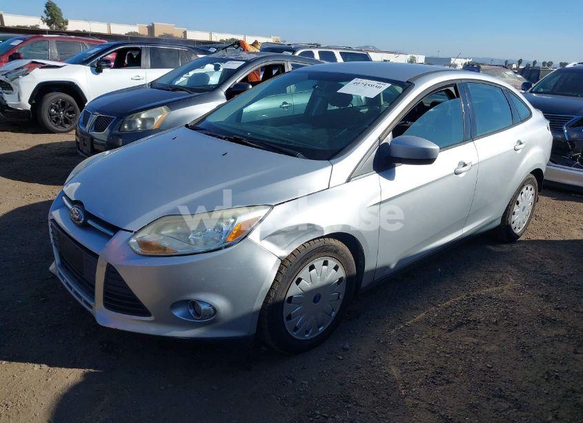 Photo 6 of 2012 Ford Focus SE (VIN 1FAHP3F28CL204613)