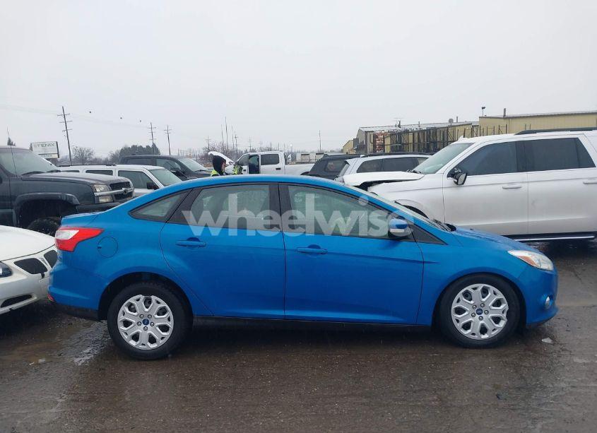 Photo 13 of 2012 Ford Focus SE (VIN 1FAHP3F28CL239104)