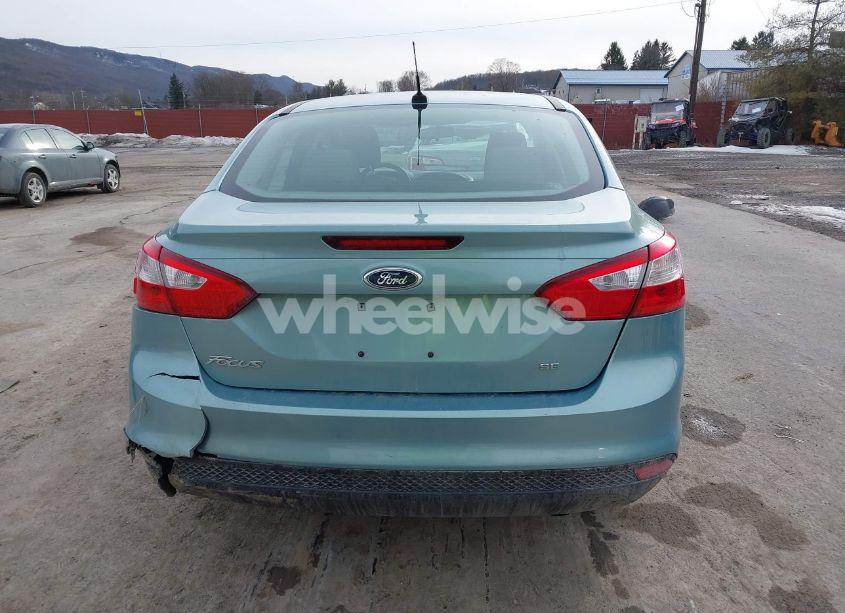 Photo 17 of 2012 Ford Focus SE (VIN 1FAHP3F28CL242360)