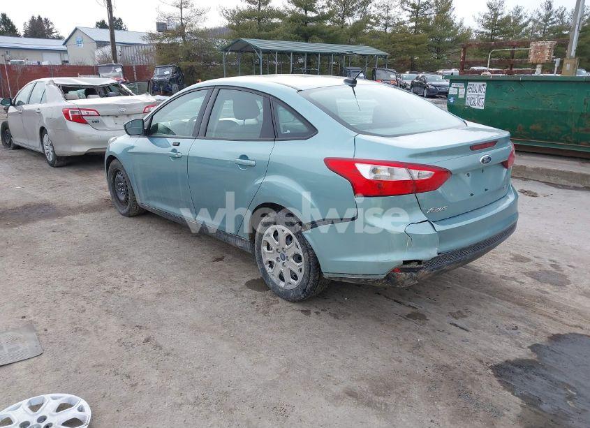 Photo 3 of 2012 Ford Focus SE (VIN 1FAHP3F28CL242360)