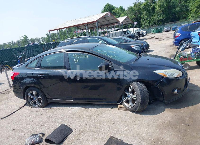 Photo 13 of 2012 Ford Focus SE (VIN 1FAHP3F28CL255965)