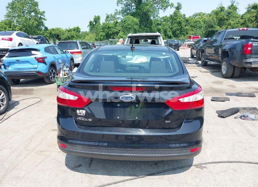 Photo 16 of 2012 Ford Focus SE (VIN 1FAHP3F28CL255965)