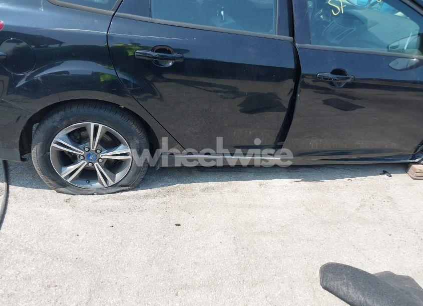 Photo 18 of 2012 Ford Focus SE (VIN 1FAHP3F28CL255965)