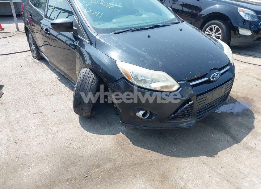 Photo 6 of 2012 Ford Focus SE (VIN 1FAHP3F28CL255965)
