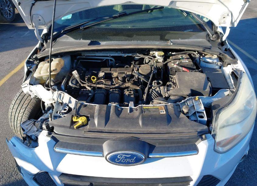 Photo 10 of 2012 Ford Focus SE (VIN 1FAHP3F28CL260387)
