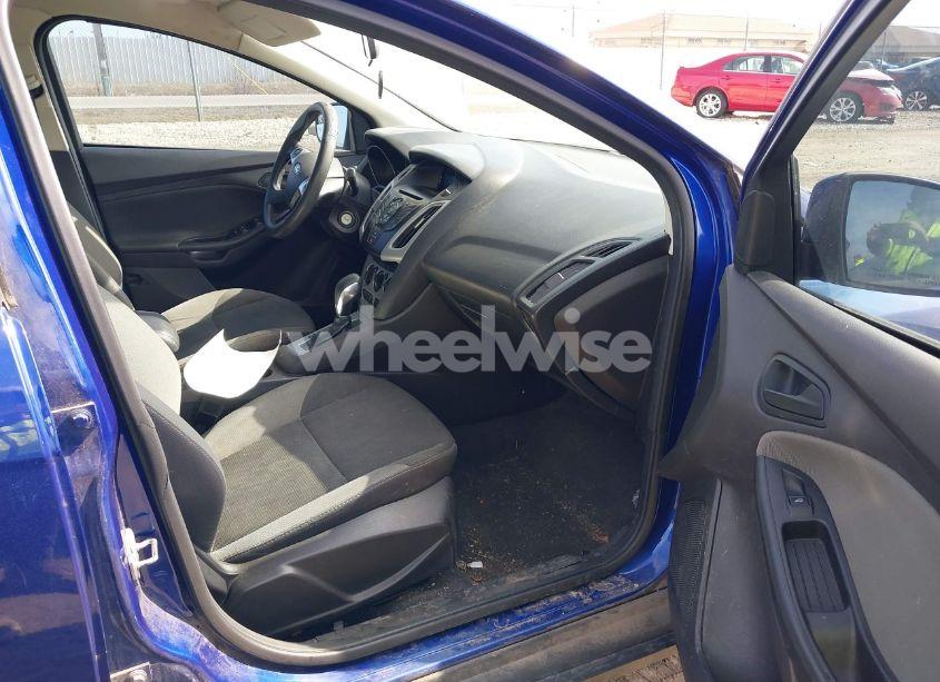 Photo 5 of 2012 Ford Focus SE (VIN 1FAHP3F28CL262611)