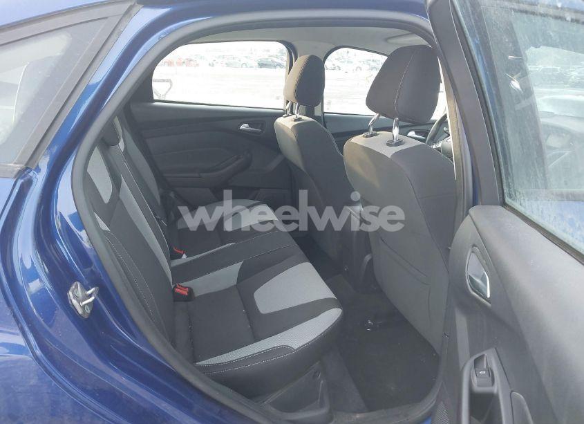 Photo 8 of 2012 Ford Focus SE (VIN 1FAHP3F28CL283846)
