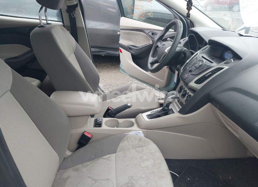 Photo 5 of 2012 Ford Focus SE (VIN 1FAHP3F28CL287654)