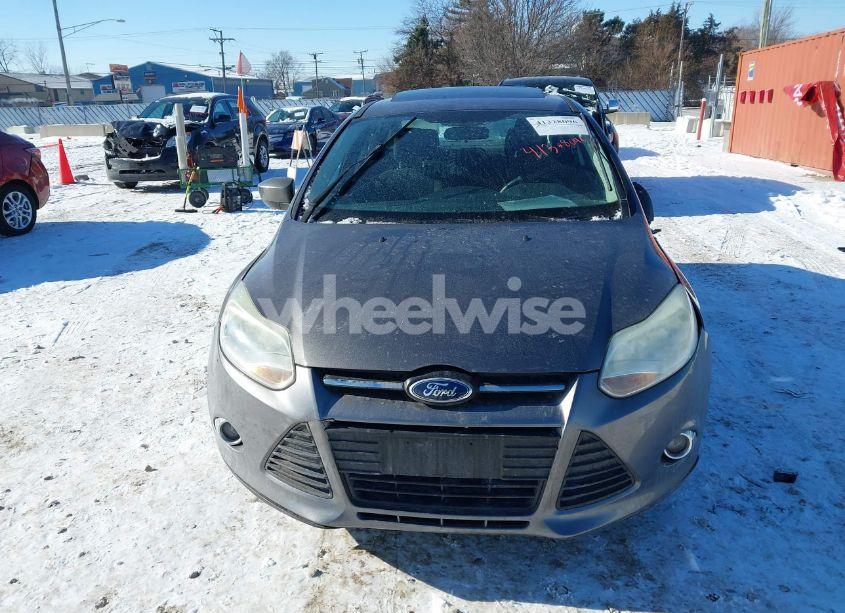 Photo 13 of 2012 Ford Focus SE (VIN 1FAHP3F28CL309376)