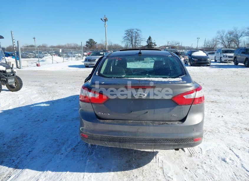 Photo 17 of 2012 Ford Focus SE (VIN 1FAHP3F28CL309376)