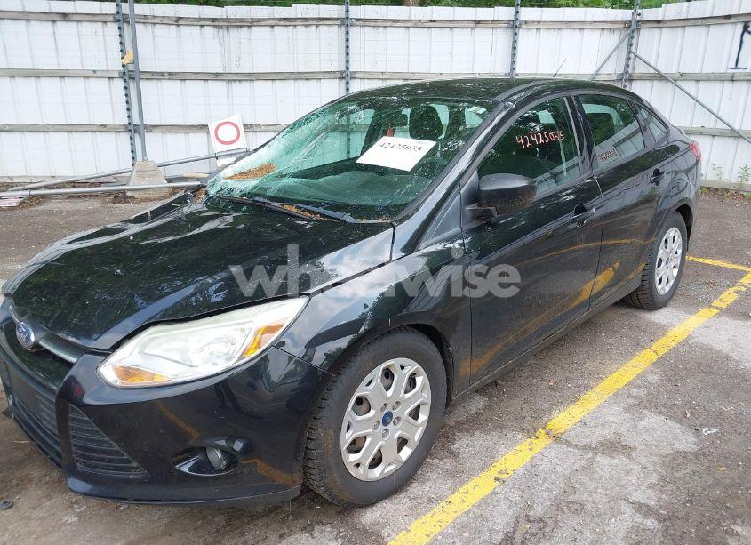 Photo 2 of 2012 Ford Focus SE (VIN 1FAHP3F28CL312066)