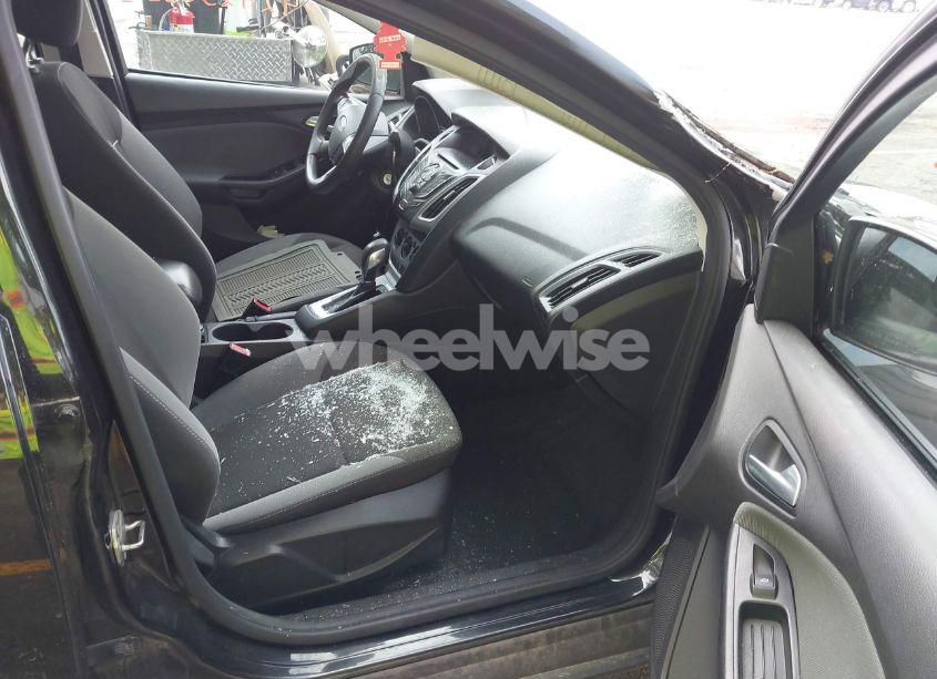 Photo 5 of 2012 Ford Focus SE (VIN 1FAHP3F28CL312066)