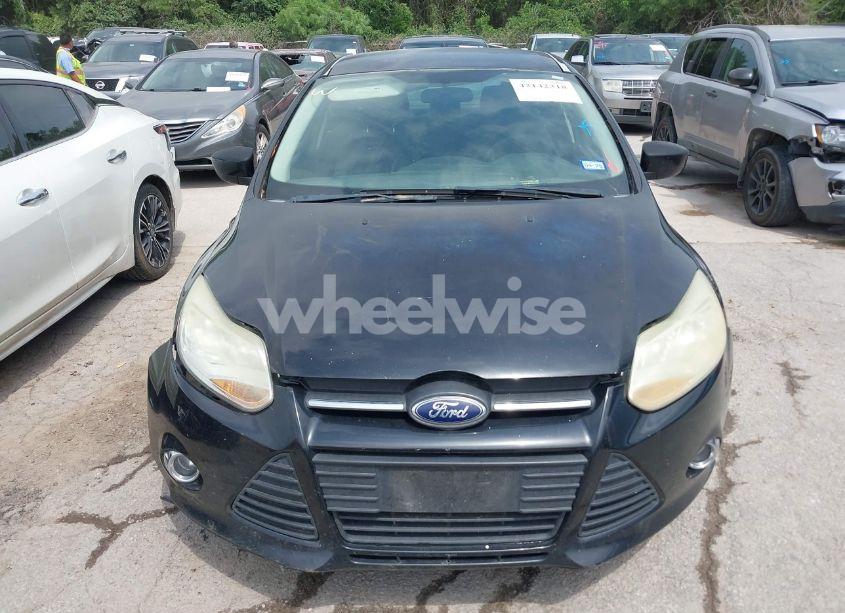 Photo 6 of 2012 Ford Focus SE (VIN 1FAHP3F28CL361932)