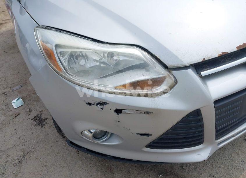 Photo 6 of 2012 Ford Focus SE (VIN 1FAHP3F28CL412572)