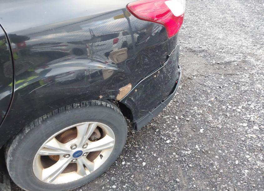 Photo 15 of 2012 Ford Focus SE (VIN 1FAHP3F28CL442378)