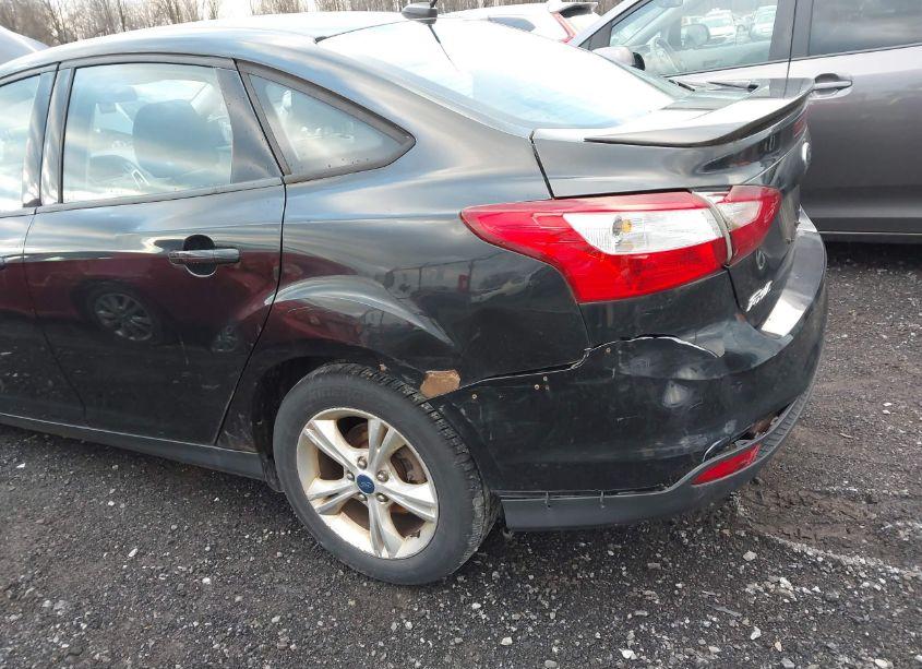 Photo 6 of 2012 Ford Focus SE (VIN 1FAHP3F28CL442378)