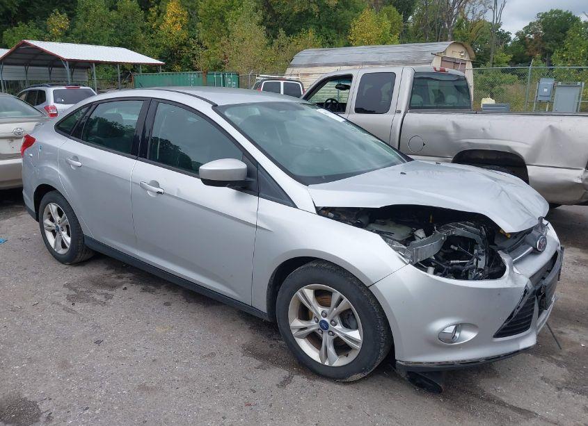 2012 Ford Focus SE (VIN 1FAHP3F28CL444714) main photo